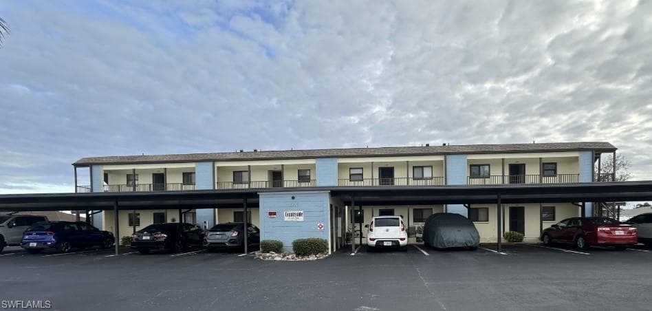 3911 Country Club BLVD 104 CAPE CORAL, FL 33904