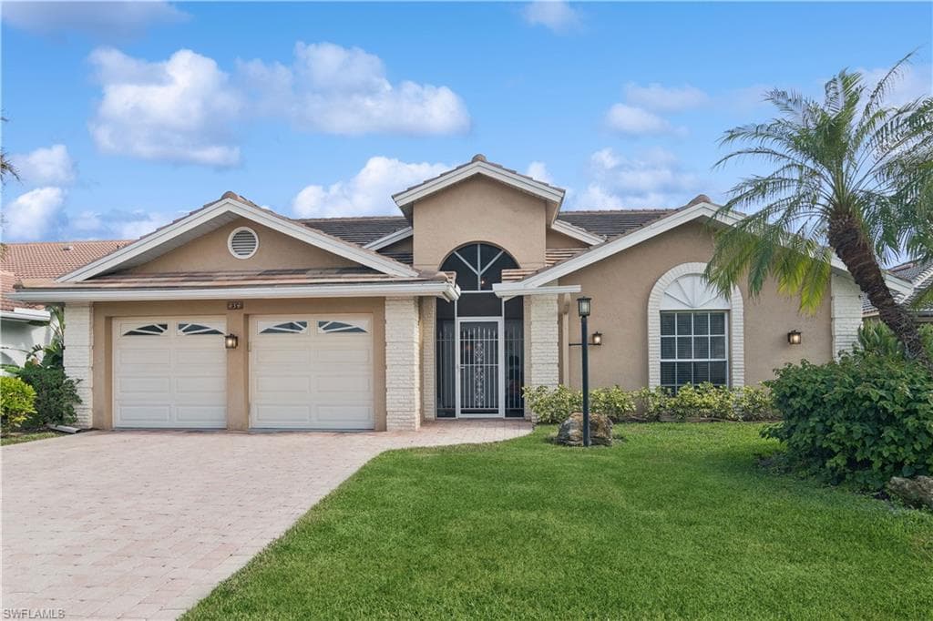 434 Countryside DR NAPLES, FL 34104