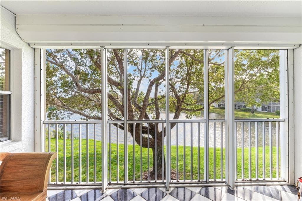 9610 Victoria LN 208D NAPLES, FL 34109