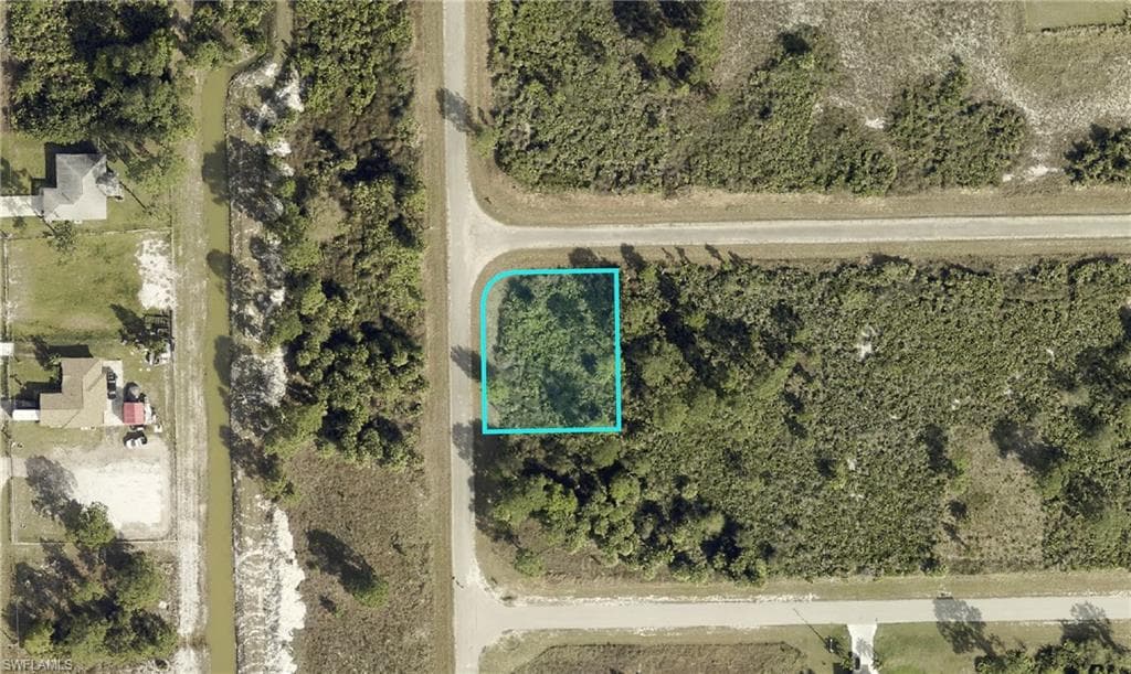 1232 Garibaldi ST E LEHIGH ACRES, FL 33974