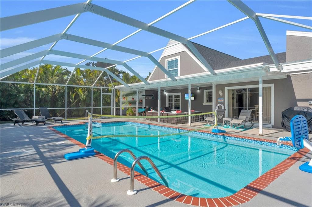 1204 38th TER CAPE CORAL, FL 33914