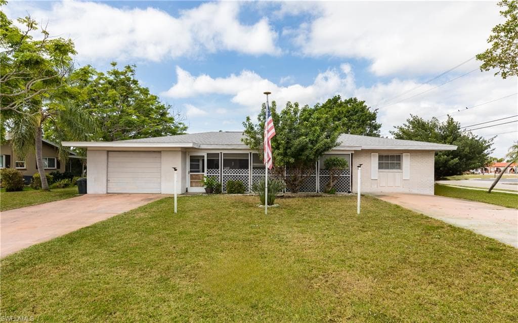 4952 Viceroy ST CAPE CORAL, FL 33904