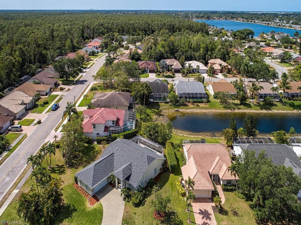 5192 Lochwood CT NAPLES, FL 34112