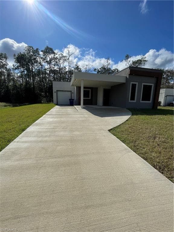 137 Greenbriar DR LEHIGH ACRES, FL 33972