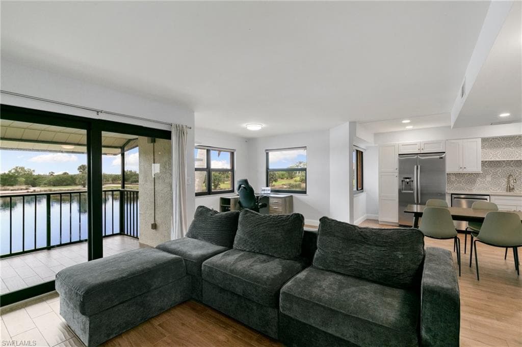 1532 Mainsail DR 3 NAPLES, FL 34114