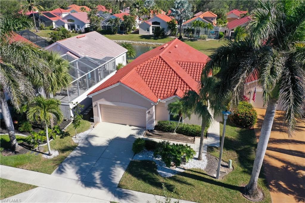 384 Pindo Palm DR NAPLES, FL 34104
