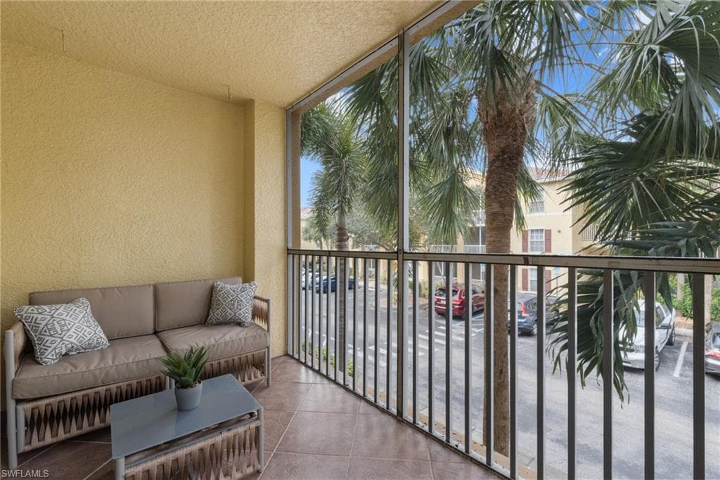 4122 Residence DR 109 FORT MYERS, FL 33901