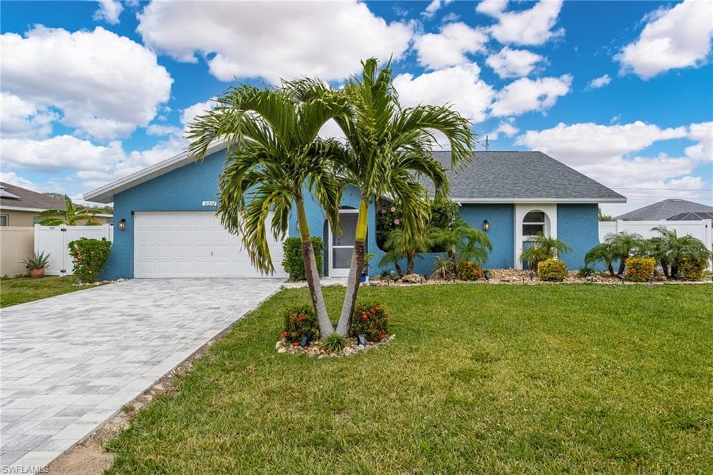 829 SW 18th ST CAPE CORAL, FL 33991