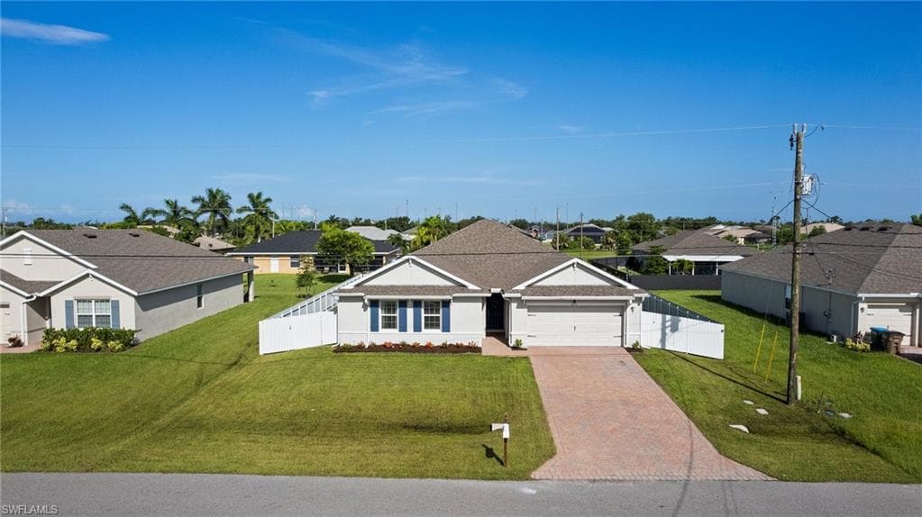 322 25th PL CAPE CORAL, FL 33991