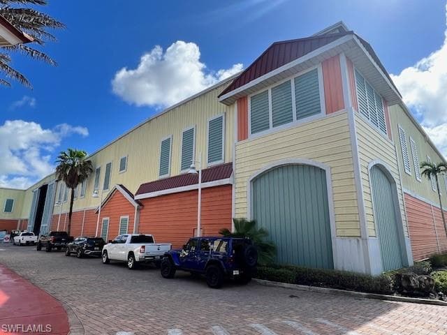 477 North RD NAPLES, FL 34104