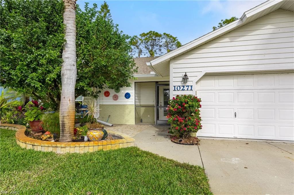 10271 St Patrick LN BONITA SPRINGS, FL 34135