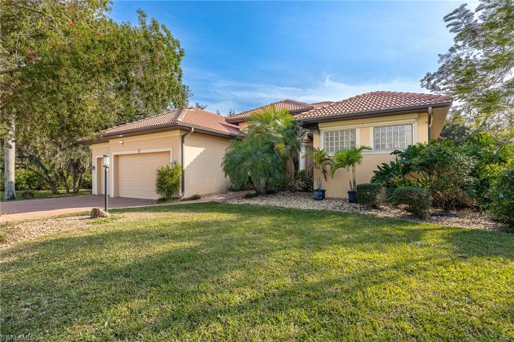 21400 Walker Farm CT ALVA, FL 33920