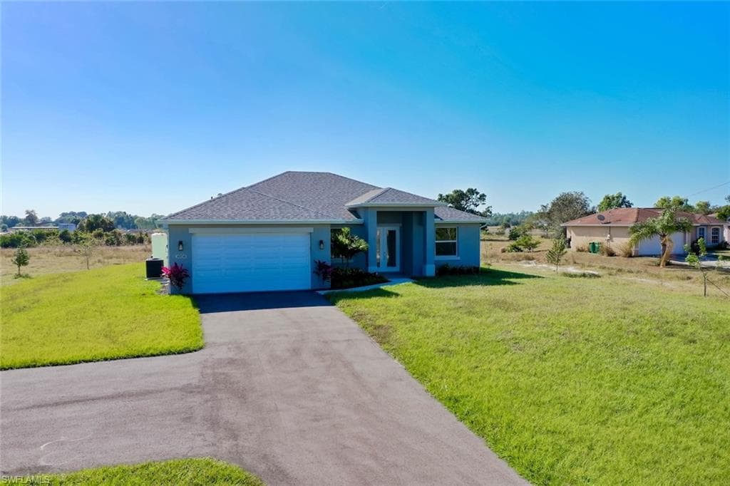 3904 68th AVE NE NAPLES, FL 34120