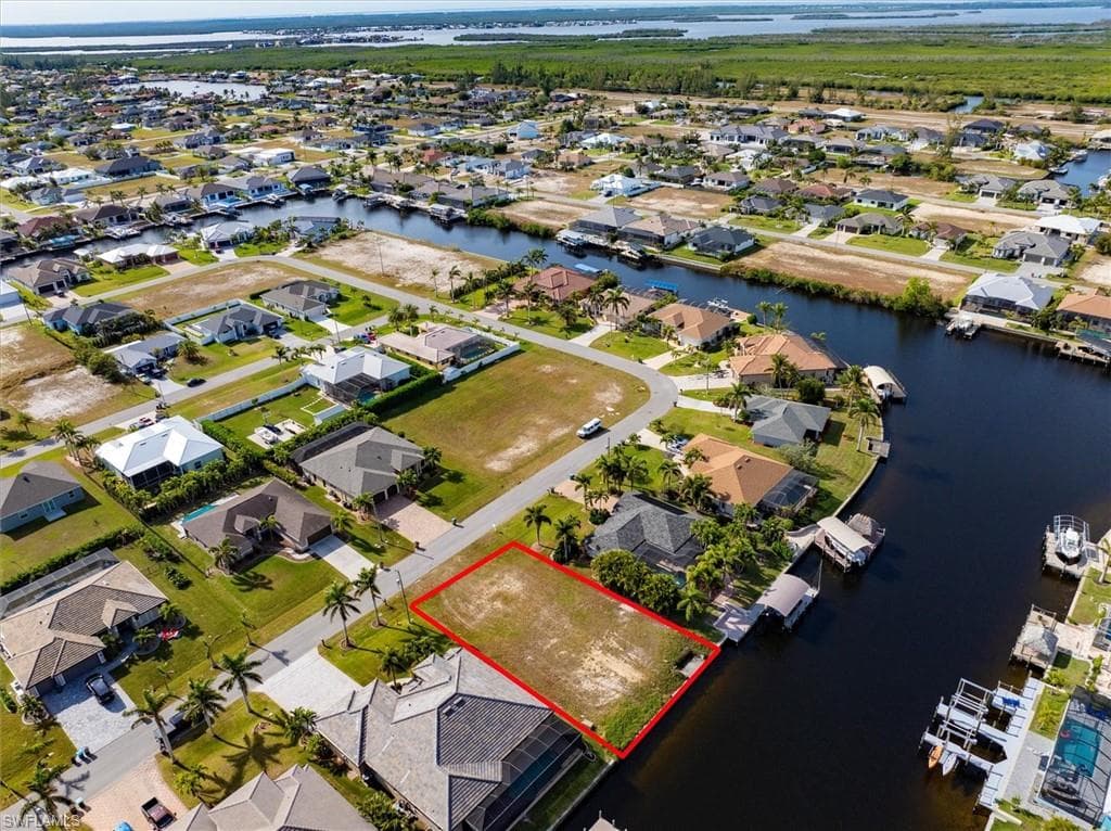 3705 NW 2nd ST CAPE CORAL, FL 33993