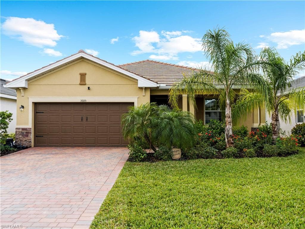 3685 Passion Vine DR ALVA, FL 33920