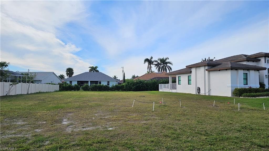 144 Sand Hill ST MARCO ISLAND, FL 34145