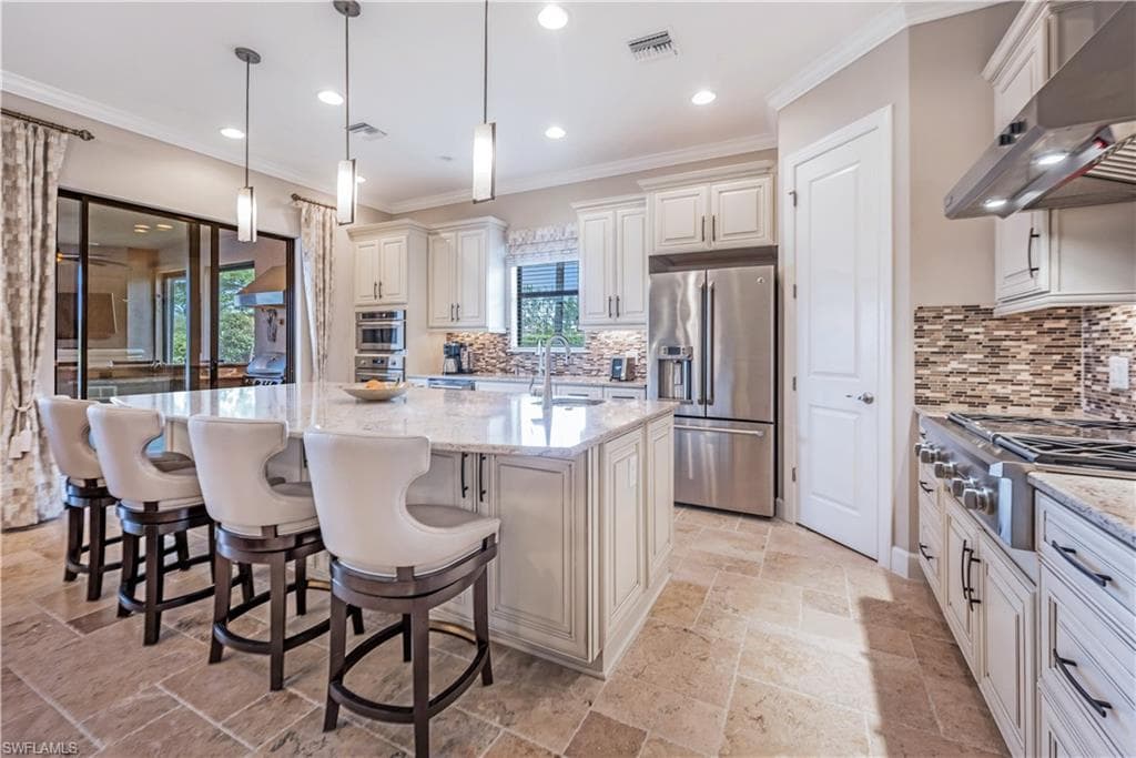 9585 Campanile CIR NAPLES, FL 34114