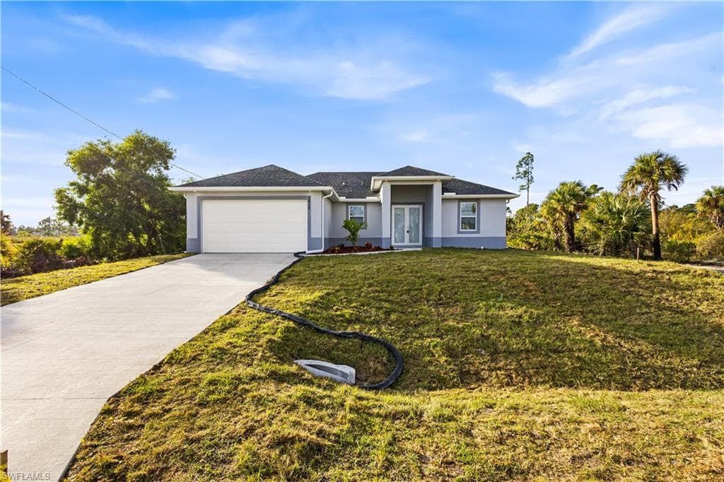 901 W 15th ST LEHIGH ACRES, FL 33972