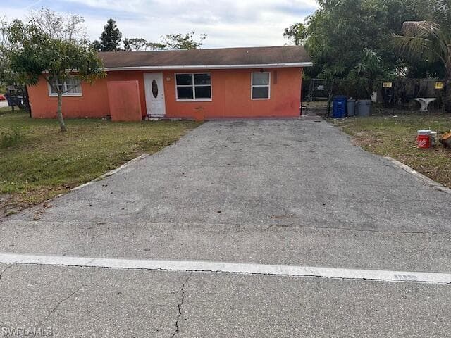 1542 Maple DR FORT MYERS, FL 33907