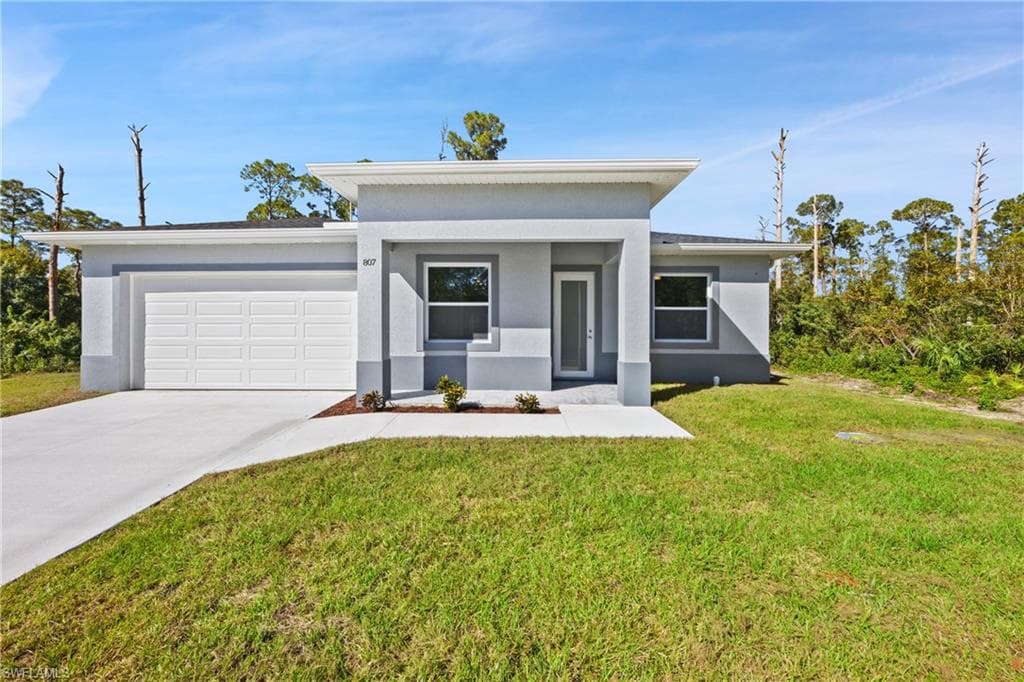 807 Irving AVE LEHIGH ACRES, FL 33972