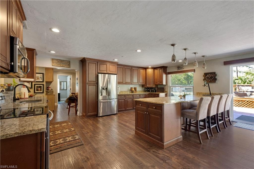 25314 Pinson DR BONITA SPRINGS, FL 34135