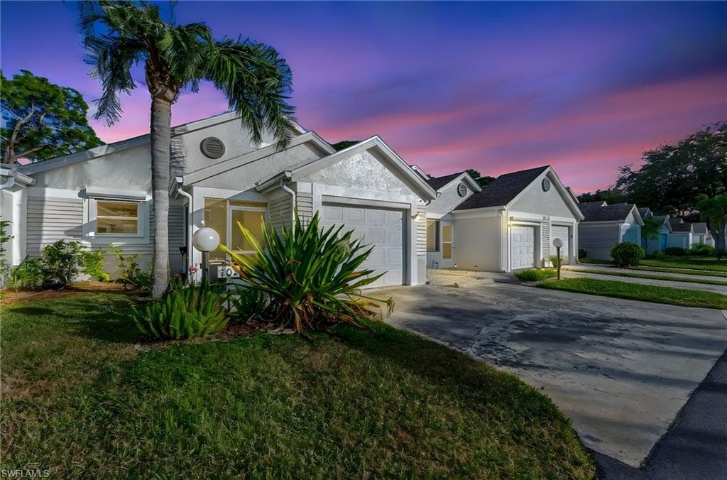 22161 Tallwood CT 702