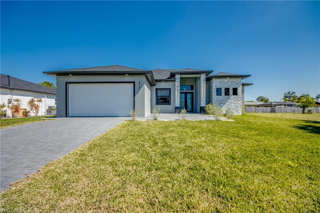 2121 Coral Point DR CAPE CORAL, FL 33990