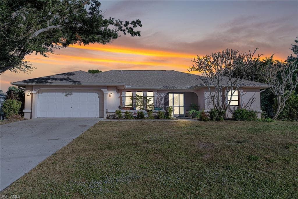 18090 Interlochen LN ALVA, FL 33920