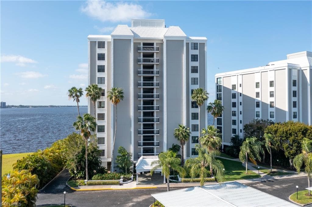 3350 N Key DR B211 NORTH FORT MYERS, FL 33903