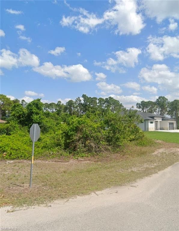 701 Dubarry AVE S LEHIGH ACRES, FL 33974