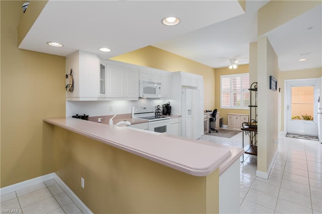 6750 Beach Resort DR 11 NAPLES, FL 34114
