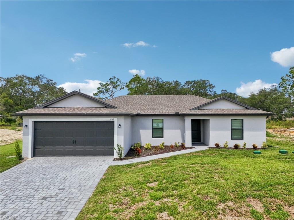 840 Gen D Macarthur AVE LABELLE, FL 33935