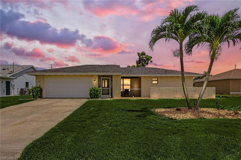 1107 21st TER CAPE CORAL, FL 33990