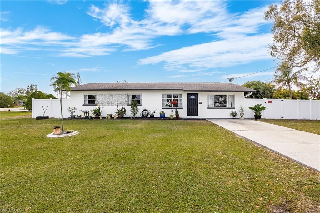 13461 Caribbean BLVD FORT MYERS, FL 33905