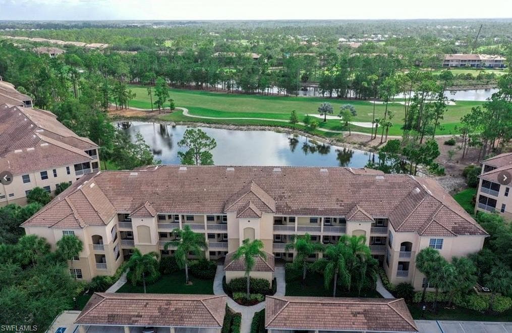 8241 Parkstone PL 5-301 NAPLES, FL 34120