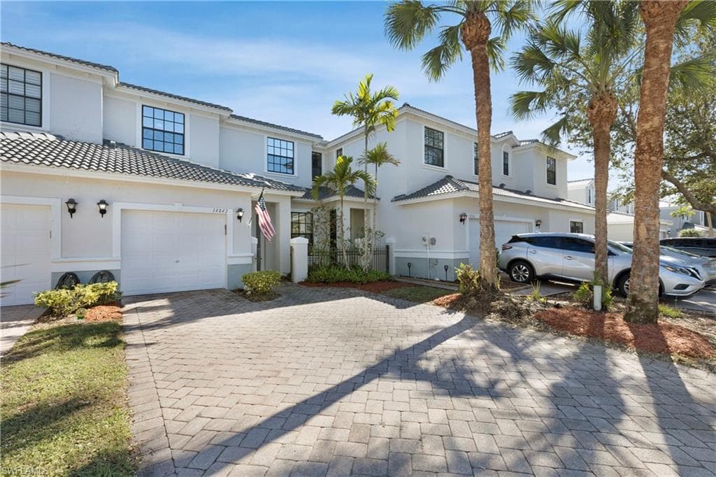 14842 PINNACLE PL 55 NAPLES, FL 34119