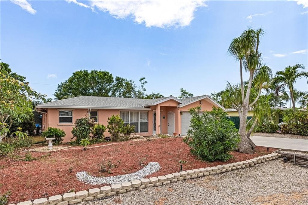 734 Sharar CT CAPE CORAL, FL 33904