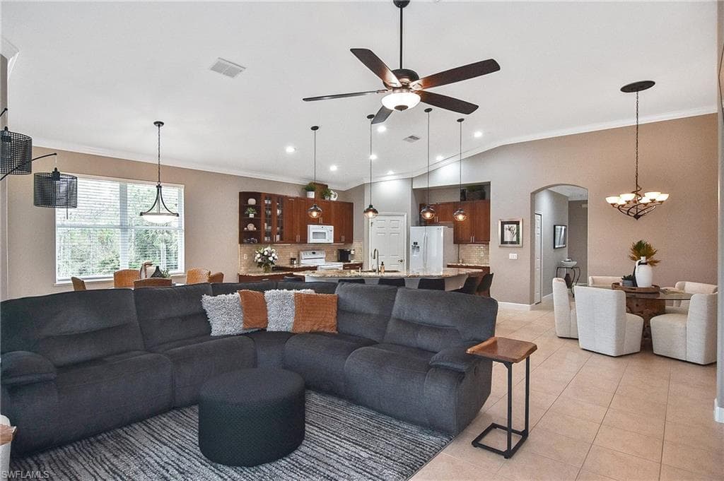 10501 Sevilla DR 202 FORT MYERS, FL 33913
