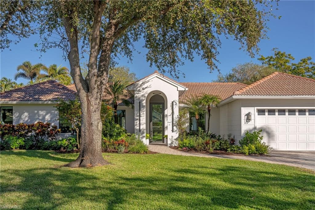 224 Monterey DR NAPLES, FL 34119