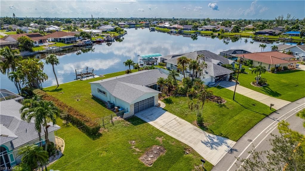 2715 Kamal PKWY CAPE CORAL, FL 33904