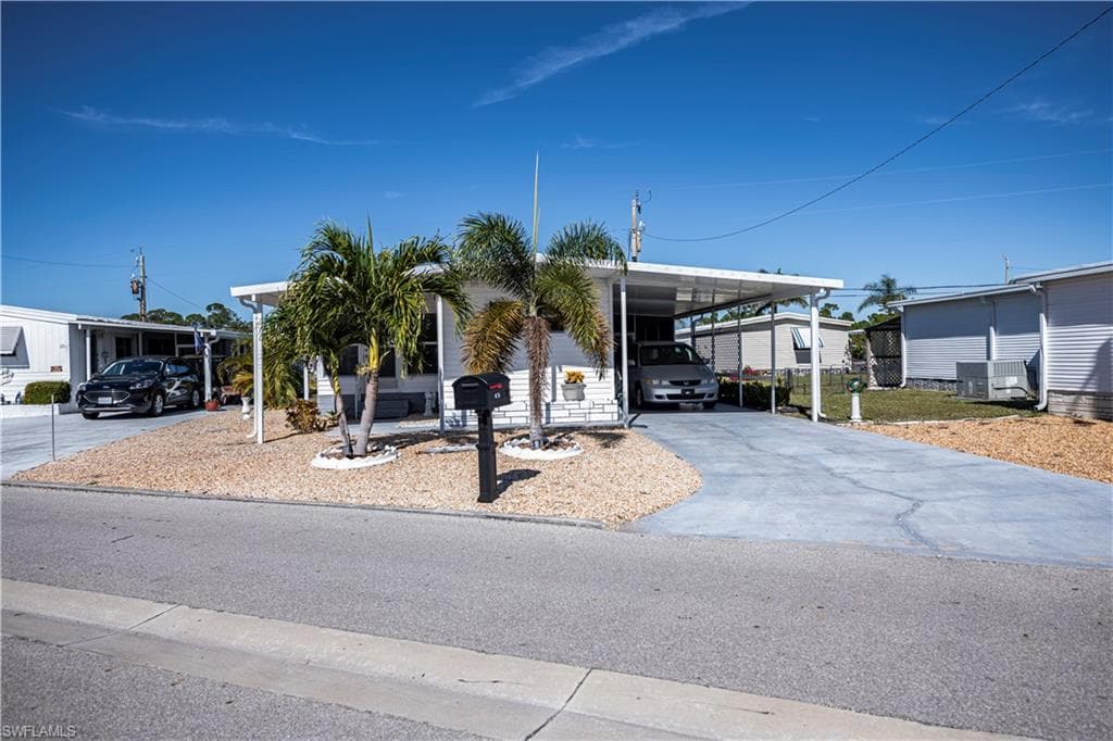 169 Chisholm TRL NORTH FORT MYERS, FL 33917