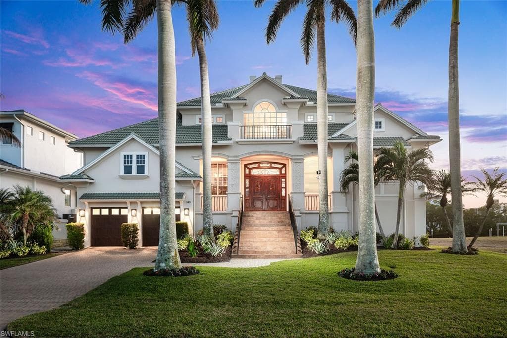 140 Heron AVE NAPLES, FL 34108