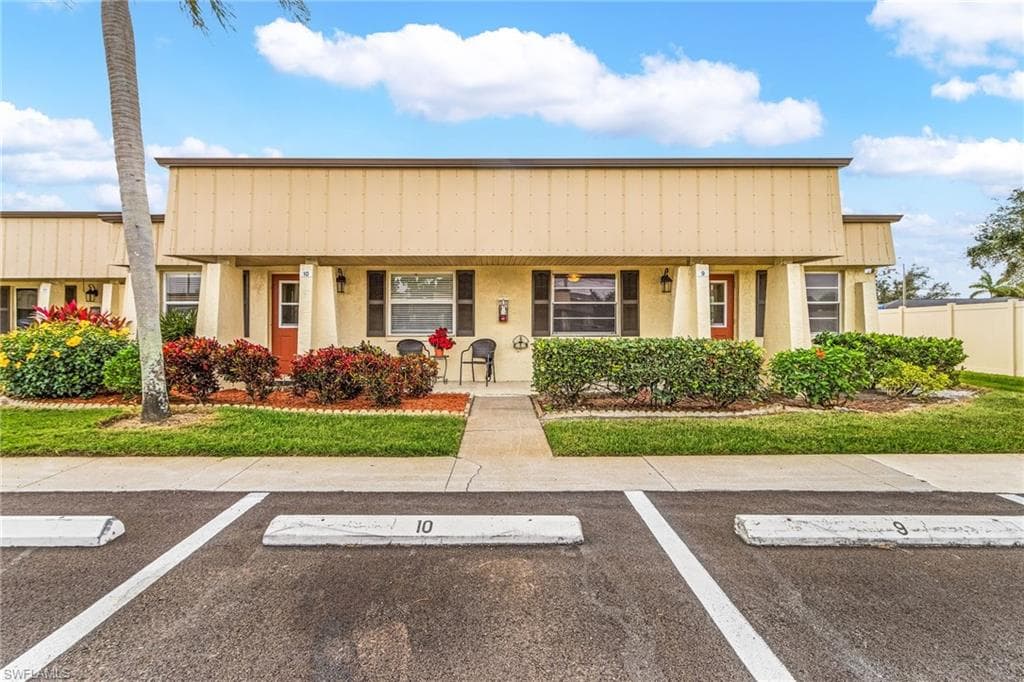 9 Haverhill CT FORT MYERS, FL 33919