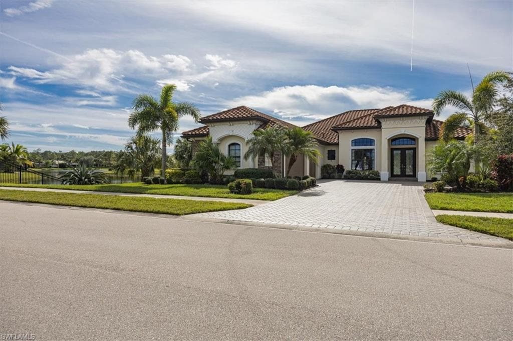2280 Somerset PL NAPLES, FL 34120