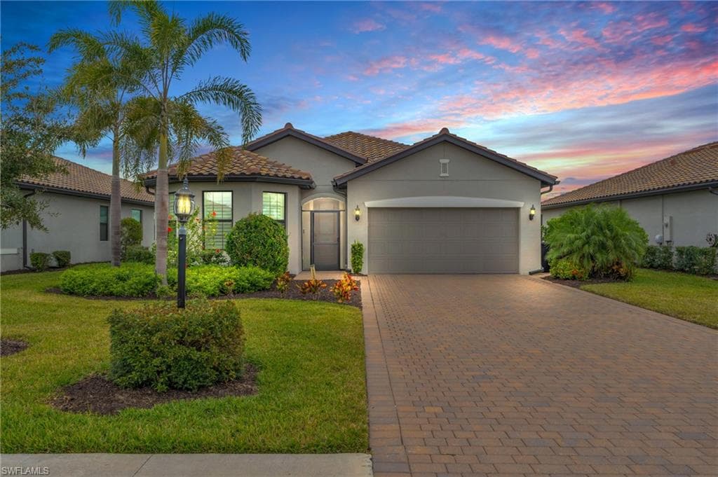 19555 Utopia LN ESTERO, FL 33928