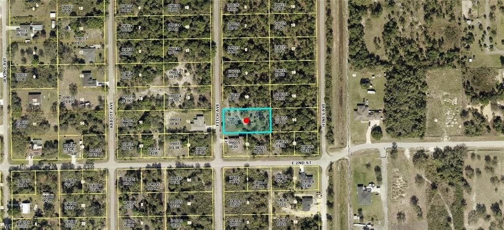 202 Fitch AVE LEHIGH ACRES, FL 33936