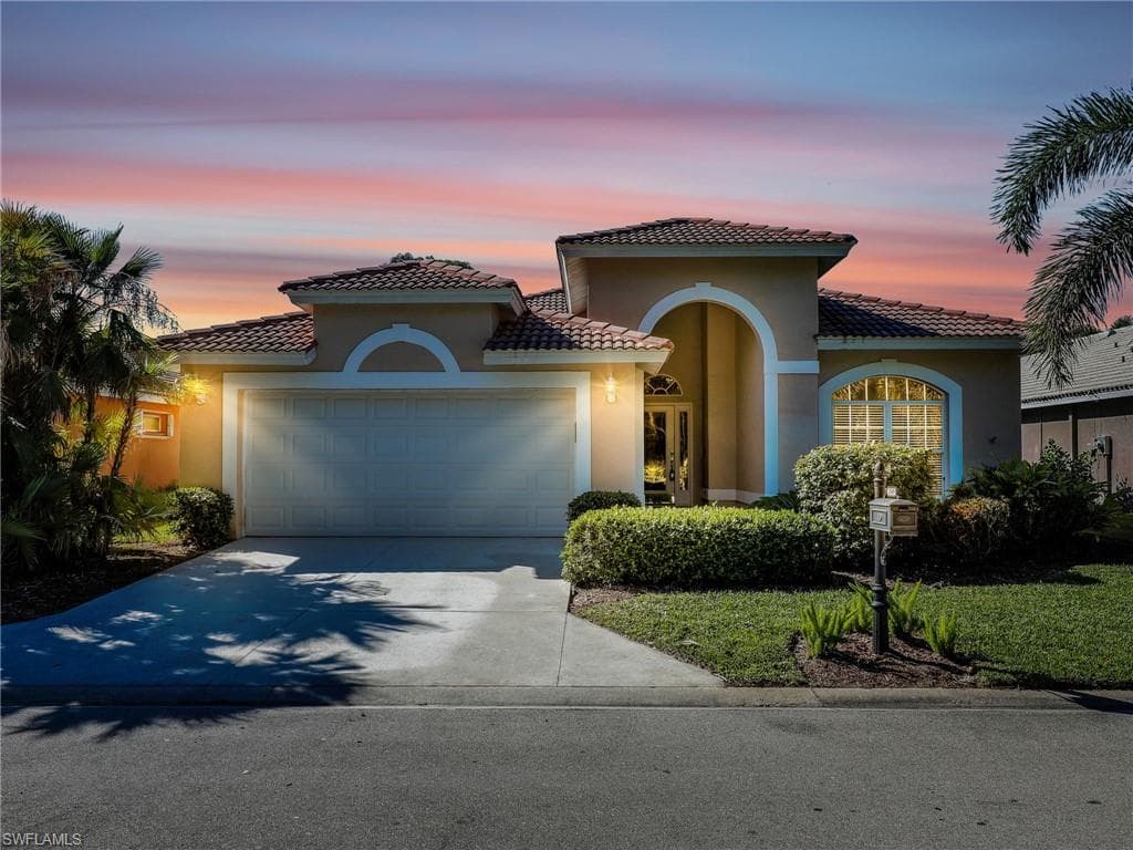 25909 Pebblecreek DR BONITA SPRINGS, FL 34135