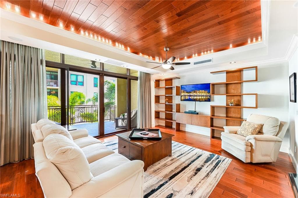 9115 Strada PL 5201 NAPLES, FL 34108