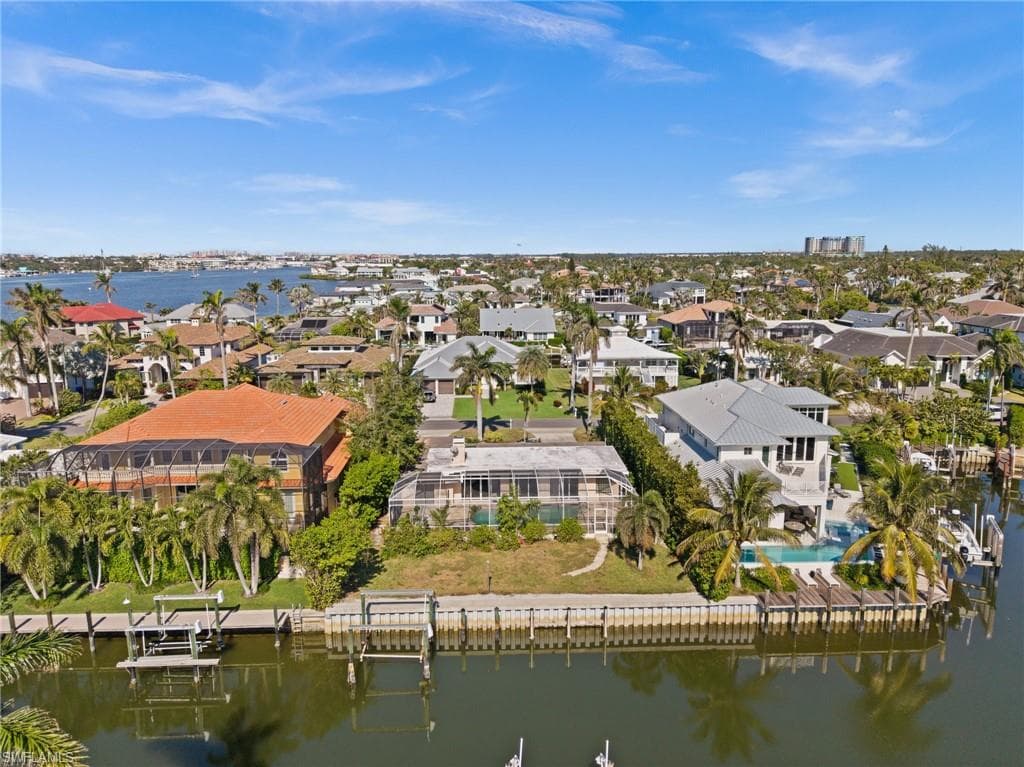 1809 Kingfish RD NAPLES, FL 34102