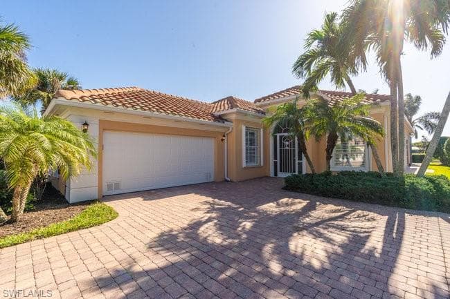 7688 Hernando CT NAPLES, FL 34114